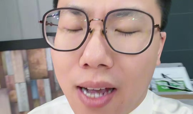 开云体育官网-解说：开拓者比赛最怕罗威打&amp;没打好但比赛没花 希望小杨明天能打