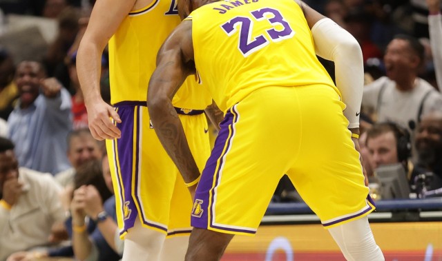 开云体育App-接下来7连客！湖人本赛季客场14胜 联盟第三多 仅次于掘金雷霆