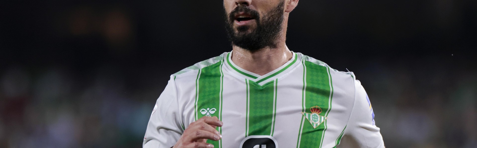 开云体育移动版-记者：伊斯科整体恢复进展良好，但他仍然无法用脚支撑身体