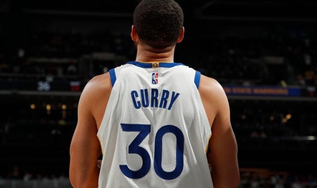 开云体育移动版-只差1球加冕三分王！库里把登基时刻留到篮球麦加