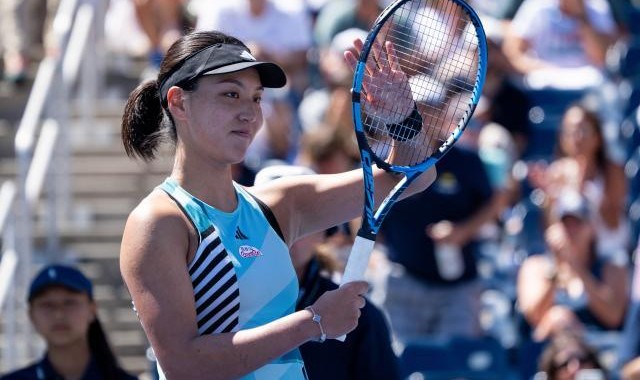 开云体育移动版-单双打皆逆转进16强 王欣瑜美网完成大蜕变