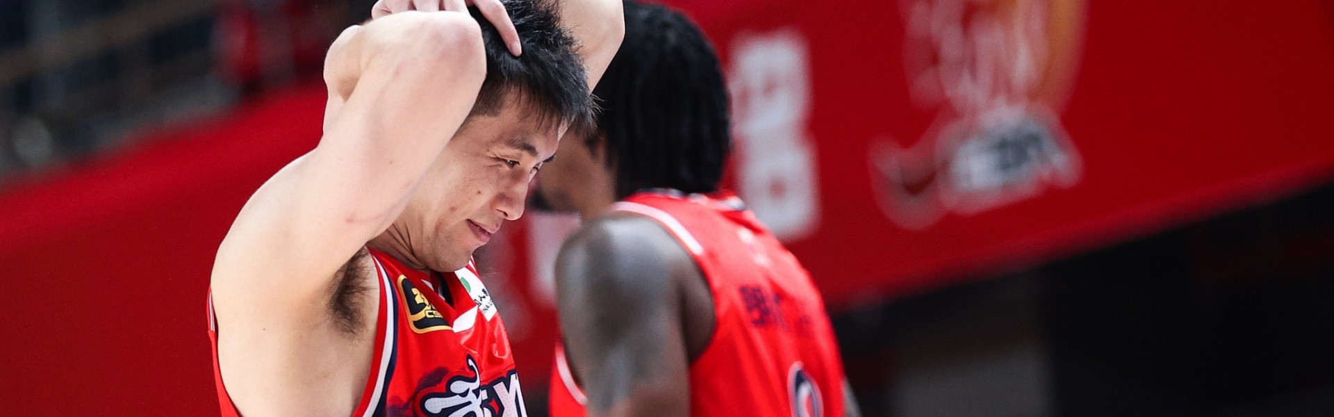 开云体育入口-早日康复！郭艾伦重伤退场 15分钟7中3拿到7分2助