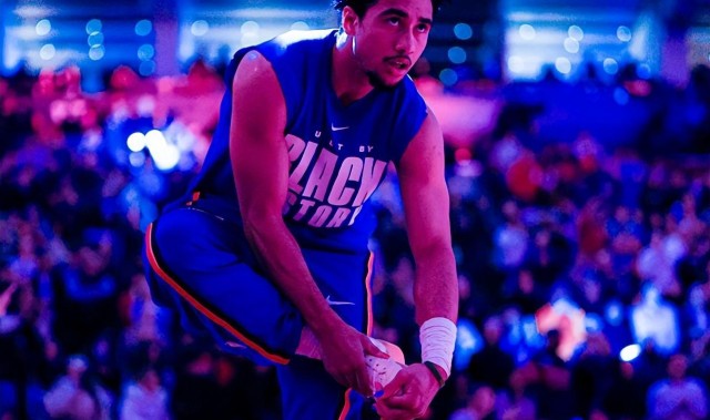 开云体育移动版-21分+20分+20分！生涯新高！离开76人涅槃重生，4换1大交易血赚