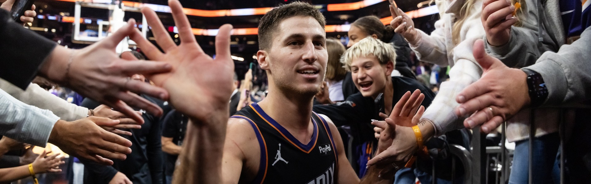 开云体育移动版-膝盖韧带撕裂+腿部骨折击不垮他 格林复出得给太阳落选秀打替补？